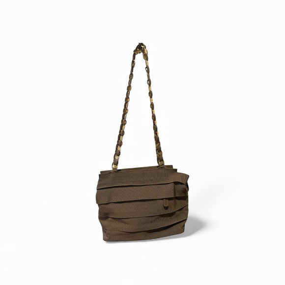 Salvatore Ferragamo Gancini Vara Shoulder Bag – Made in Italy - Picture 2 of 9